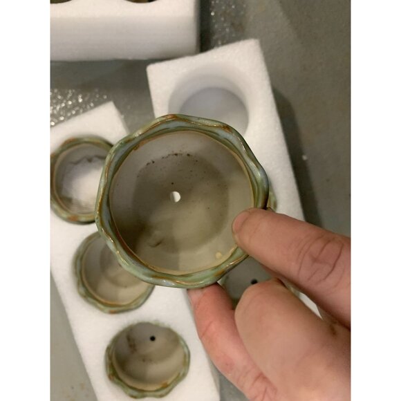 Cute Set of Olive Mini Planters / Flower Pots - Simple Scalloped Edge - Set of 6 - Picture 7 of 8